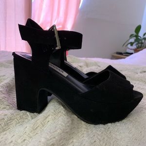 Steve Madden platforms/pums.